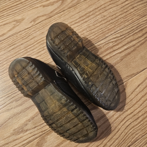 Mary Jane's doc look a like Mary Jane's - Picture 4 of 8